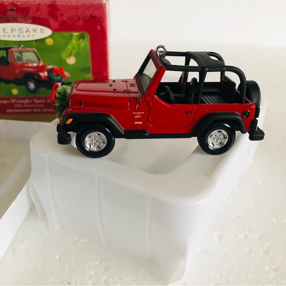 Hallmark 60th Anniversary Jeep Wrangler Sport 4.0 L Red 2001 Christmas Ornament - Picture 7 of 11